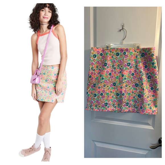 Dresses & Skirts - 💜 Wild fable floral denim skirt y2k